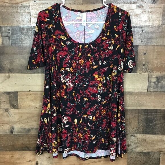LulaRoe Top Perfect Tee Round Neck Black Red Floral Print Short Sleeve XS - Picture 2 of 7